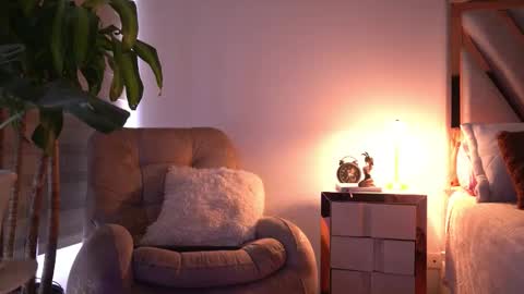 Andy online show from October 25, 2025, 8:36 pm