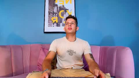 Snapshot of _angel_rivera chatting on February 28, 2026, 11:06 pm Angel Rivera online show from February 28, 2026, 11:06 pm