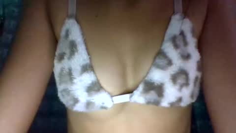 Snapshot of _angelics69_ chatting on September 16, 2025, 4:41 pm angel online show from September 16, 2025, 4:41 pm