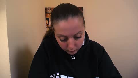 Snapshot of _annabelle_lee chatting on October 8, 2025, 7:06 am Anna online show from October 8, 2025, 7:06 am