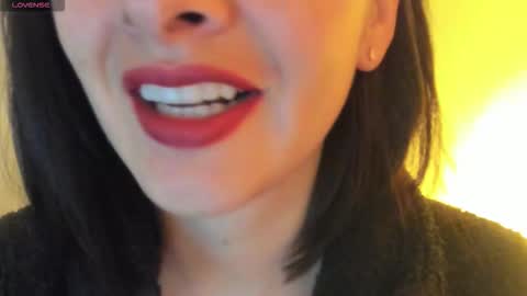 antonia online show from October 1, 2025, 2:12 pm