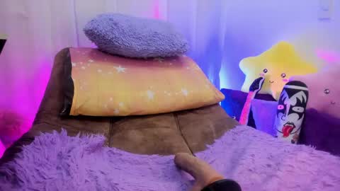 _antonella_dreams online show from May 28, 2026, 11:35 pm