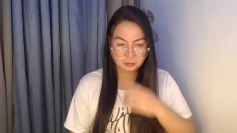 Snapshot of _arah chatting on October 17, 2025, 11:57 am arah online show from October 17, 2025, 11:57 am