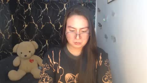 Snapshot of _arah chatting on October 31, 2025, 11:11 am arah online show from October 31, 2025, 11:11 am