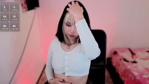 Aria online show from November 30, 2025, 3:10 am