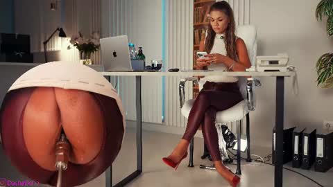 _artporno_ online show from June 19, 2026, 1:10 am