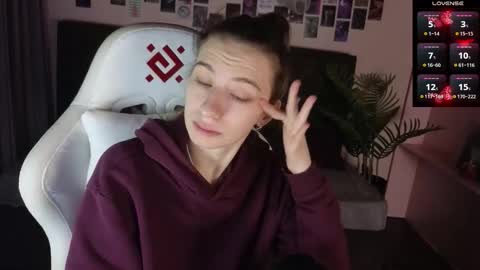 _ash_leyy_ online show from February 21, 2026, 1:28 am