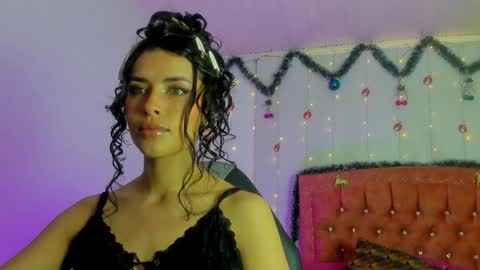Snapshot of _aurora_moon chatting on December 31, 2024, 1:08 pm Aurora online show from December 31, 2024, 1:08 pm