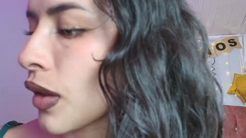 Snapshot of _aurora_moon chatting on January 29, 2025, 7:53 pm Aurora online show from January 29, 2025, 7:53 pm