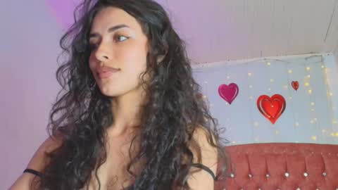Snapshot of _aurora_moon chatting on February 10, 2025, 10:09 pm Aurora online show from February 10, 2025, 10:09 pm