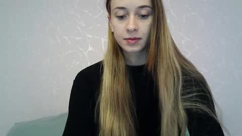 Snapshot of _aurora_sweet chatting on October 3, 2025, 12:13 pm _aurora_sweet online show from October 3, 2025, 12:13 pm