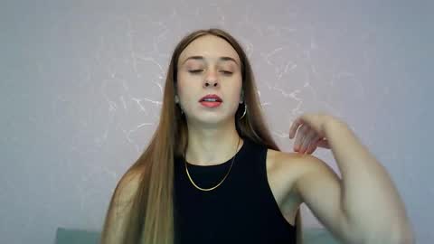 Snapshot of _aurora_sweet chatting on October 8, 2025, 7:50 am _aurora_sweet online show from October 8, 2025, 7:50 am