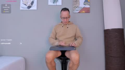 _axelking_ online show from October 22, 2025, 11:32 am