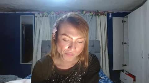 _azalea_65 online show from October 28, 2025, 2:37 am