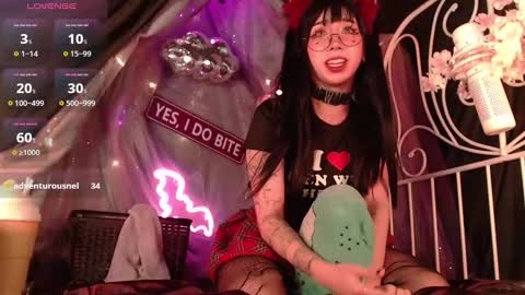 Snapshot of _babby_doll chatting on October 4, 2025, 6:06 pm Crystal online show from October 4, 2025, 6:06 pm