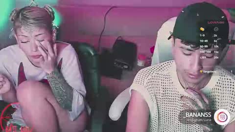 Lunita  online show from October 7, 2025, 2:09 am