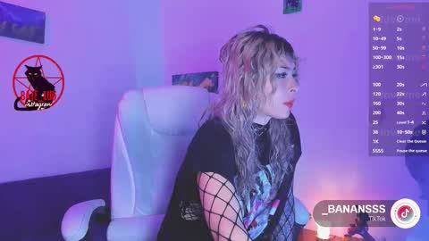 Snapshot of _baterchatur chatting on December 14, 2025, 11:20 pm Lunita online show from December 14, 2025, 11:20 pm