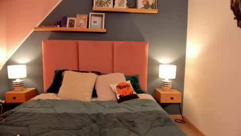 Sofia online show from January 5, 2026, 5:27 pm