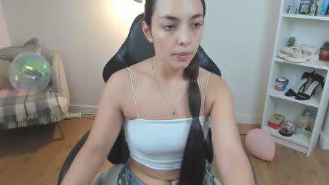 Snapshot of _bellaevans_ chatting on September 22, 2025, 4:47 am Bella Evans online show from September 22, 2025, 4:47 am