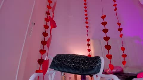 Snapshot of _bianca_18 chatting on February 14, 2025, 2:44 pm Hi guys i am Bianca online show from February 14, 2025, 2:44 pm