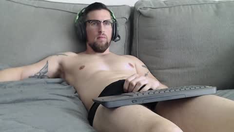 _bigd69 online show from December 2, 2024, 2:30 pm