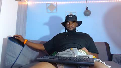 Andrew online show from March 3, 2026, 7:42 pm