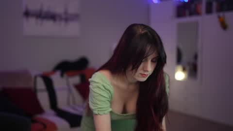 Lili online show from February 3, 2026, 6:00 am