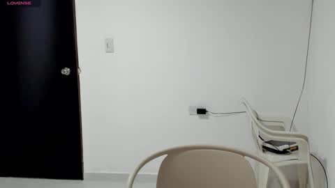 _blairwest_ online show from September 26, 2025, 8:13 pm