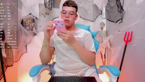 Snapshot of _blake_boy chatting on October 29, 2025, 6:20 pm _blake_boy online show from October 29, 2025, 6:20 pm