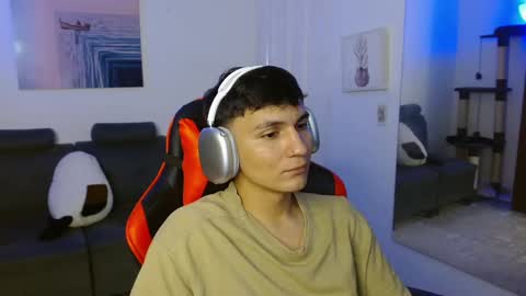 B L A K E online show from February 12, 2025, 8:06 am