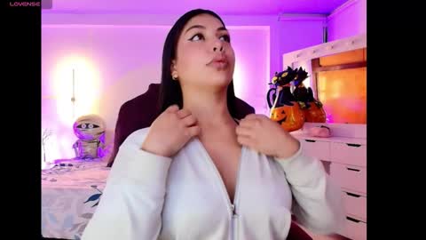 _blind_melon_ online show from October 31, 2025, 4:57 am