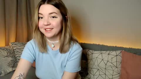 Elizabeth online show from November 22, 2025, 7:57 pm