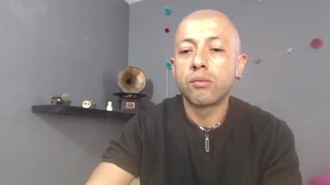 _bonnie__and_clyde online show from July 1, 2026, 8:08 pm