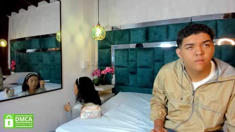 _bonnyandclyde online show from January 15, 2026, 12:32 pm