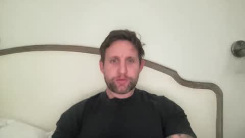 Snapshot of _british_hung_ chatting on May 5, 2026, 5:54 pm UK BigThick Cock online show from May 5, 2026, 5:54 pm