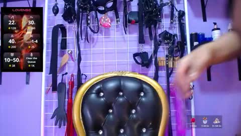 Bella online show from October 27, 2025, 3:10 am