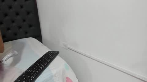  candy jade  online show from January 14, 2026, 12:22 pm