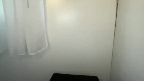 Caramea online show from January 14, 2026, 10:03 pm