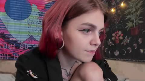 Snapshot of _caroline_coy chatting on February 20, 2025, 6:13 pm Caroline online show from February 20, 2025, 6:13 pm