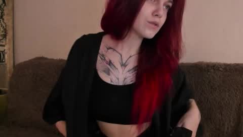 Snapshot of _caroline_coy chatting on November 11, 2025, 11:32 am Caroline online show from November 11, 2025, 11:32 am