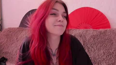 Caroline online show from June 25, 2026, 12:20 pm