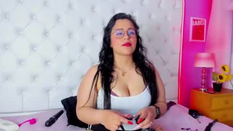 Caroline Sweet online show from December 28, 2024, 3:47 am