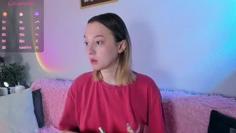 Christina Chris online show from November 9, 2025, 6:44 am