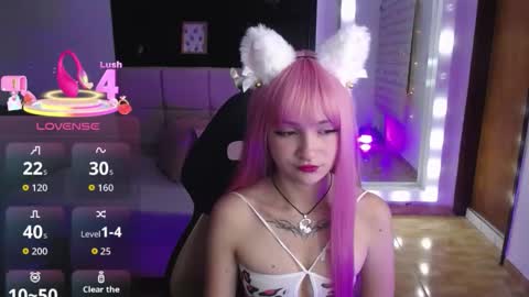 Snapshot of _charlotte_collins_ chatting on October 11, 2025, 2:37 pm _charlotte_collins_ online show from October 11, 2025, 2:37 pm