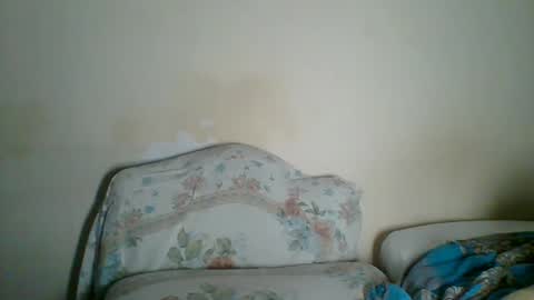 clara online show from February 6, 2025, 8:18 am