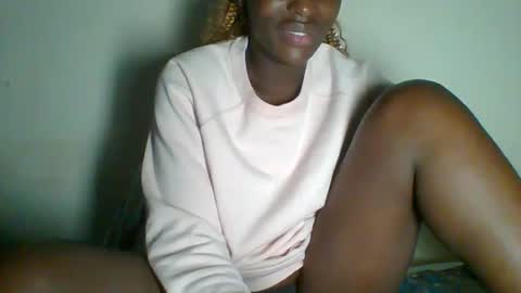 clara online show from February 7, 2025, 8:42 pm