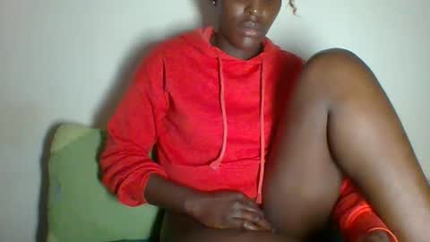 clara online show from February 28, 2025, 7:37 am