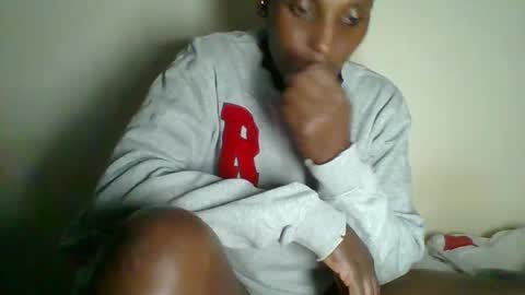 clara online show from March 1, 2025, 7:26 pm