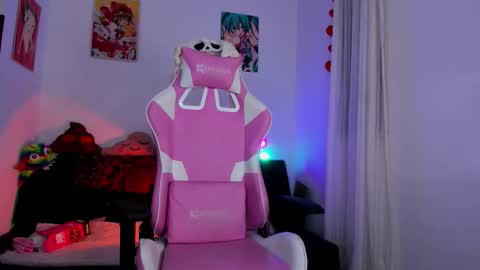  Chloe  online show from September 29, 2025, 4:39 am