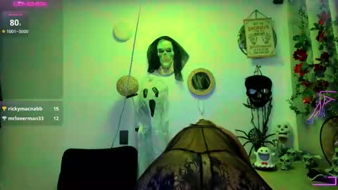  cristal ayala online show from October 22, 2025, 12:11 am